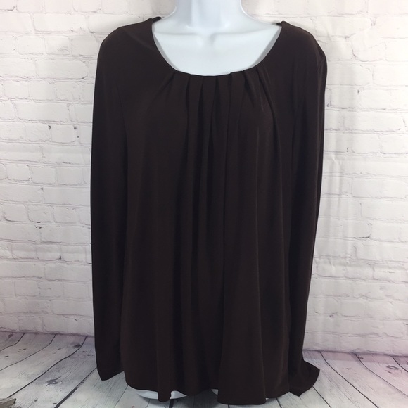 Josephine Long Sleeve Round Neck Pleated Front Top - Picture 3 of 8